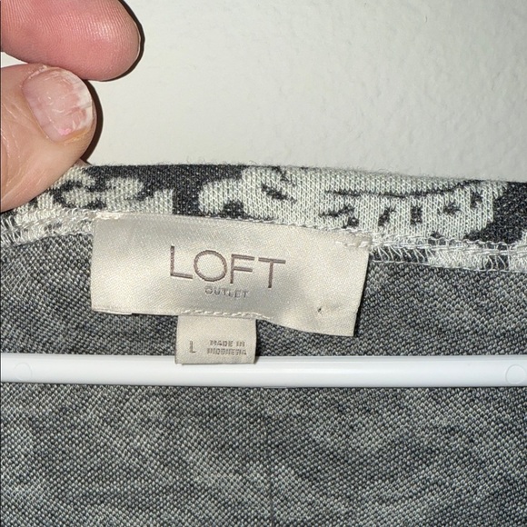 LOFT Gray and White Patterned Dress Bell Sleeves - Large - NWT. B4 - Picture 2 of 6